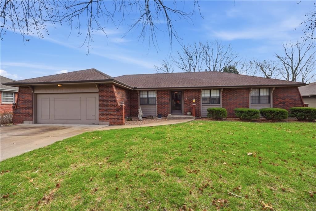 908 NW 10th Street, Blue Springs, MO