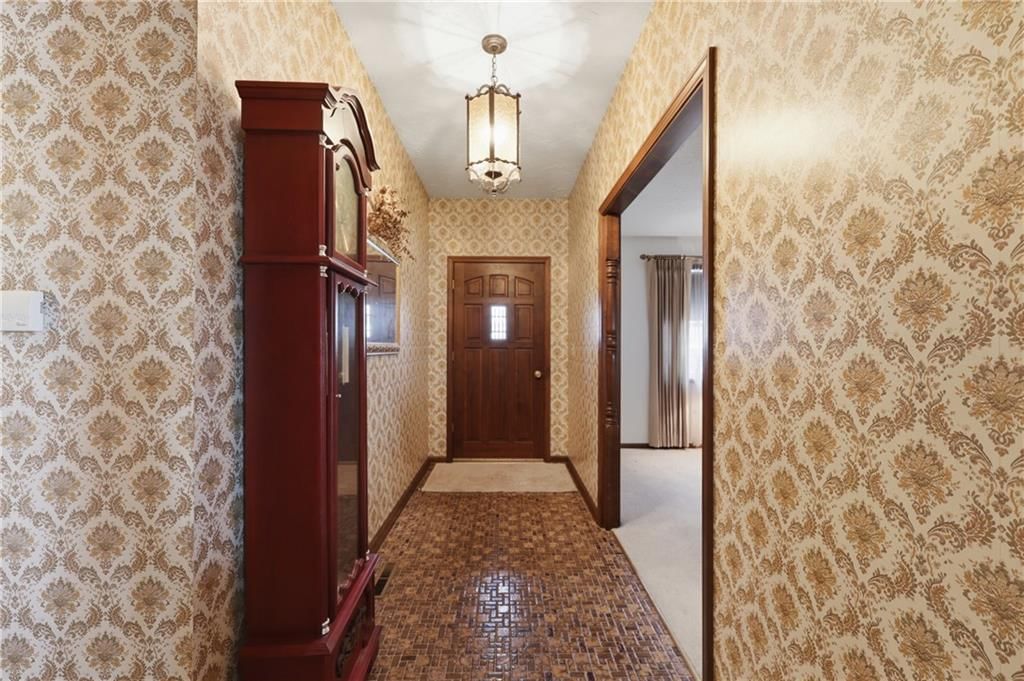 908 NW 10th Street — photo 3