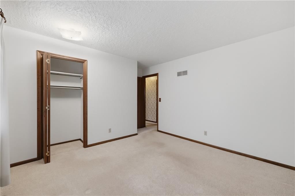 908 NW 10th Street — photo 10