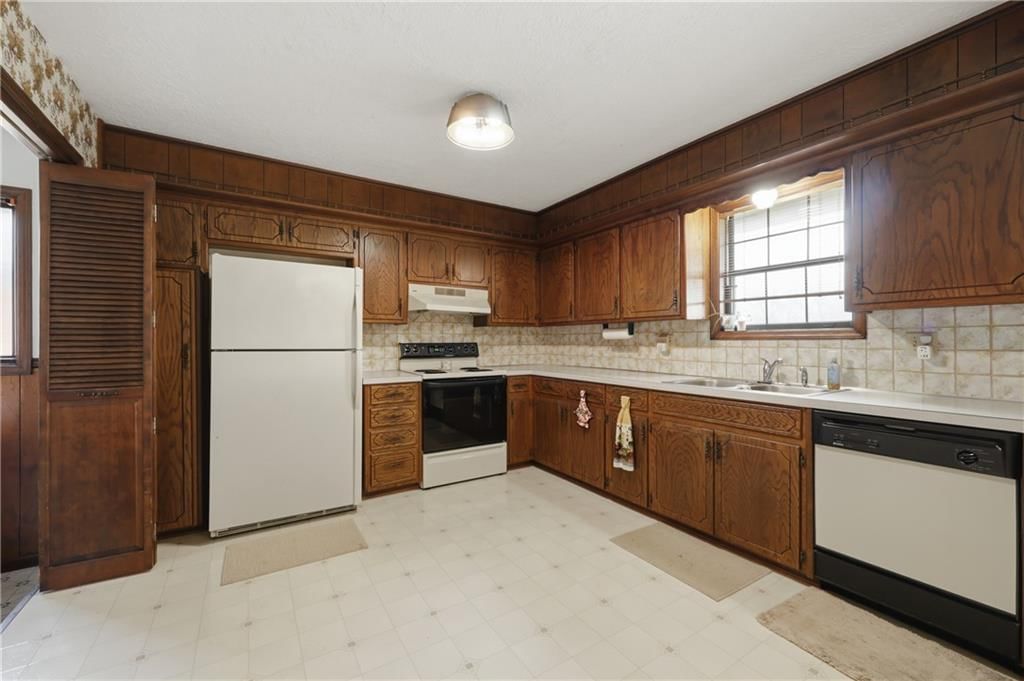 908 NW 10th Street — photo 20