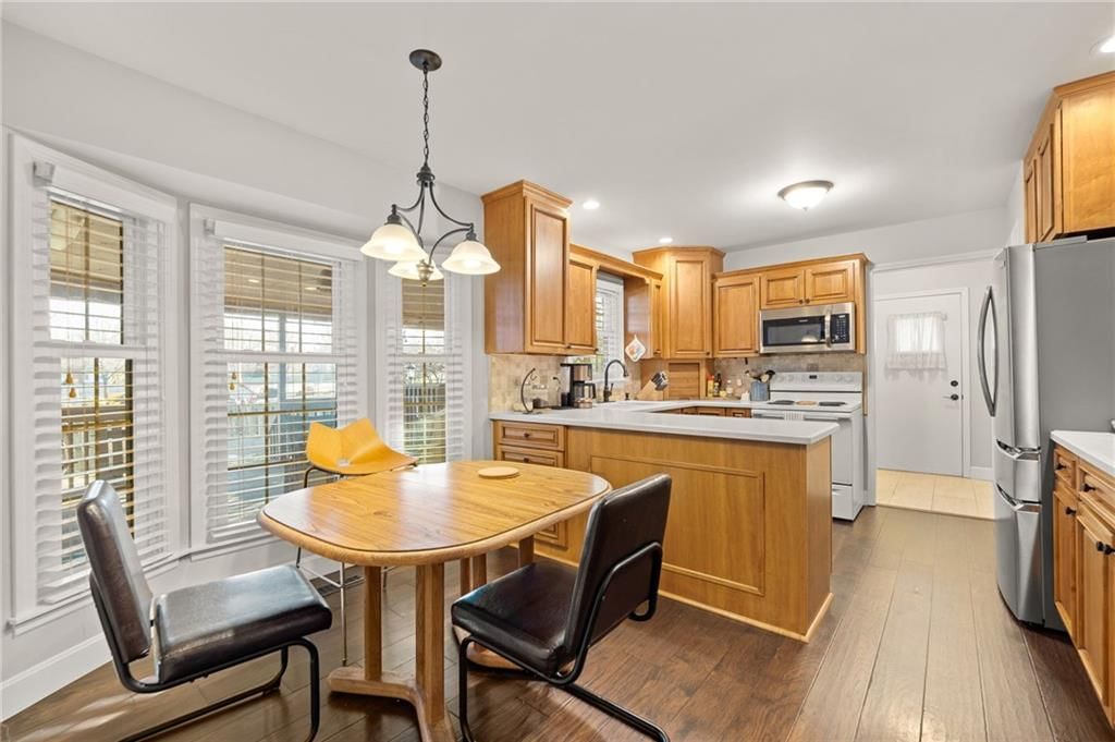 10154 Halsey Street — photo 17