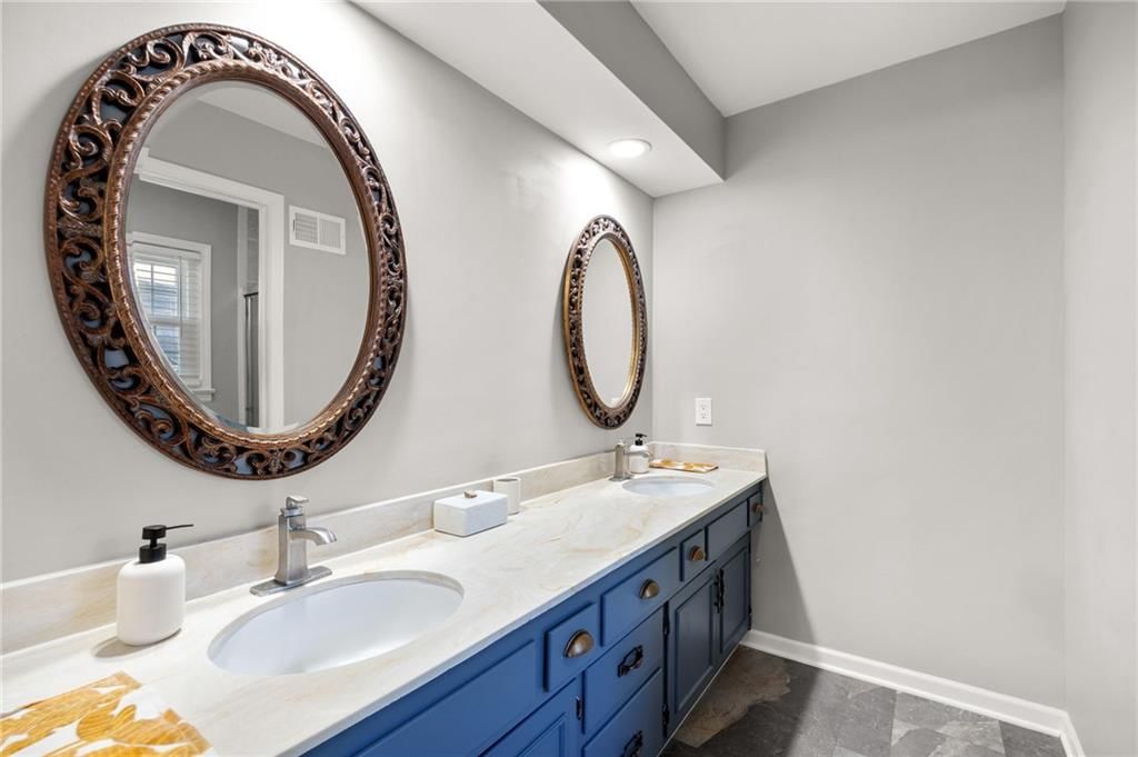 10154 Halsey Street — photo 32