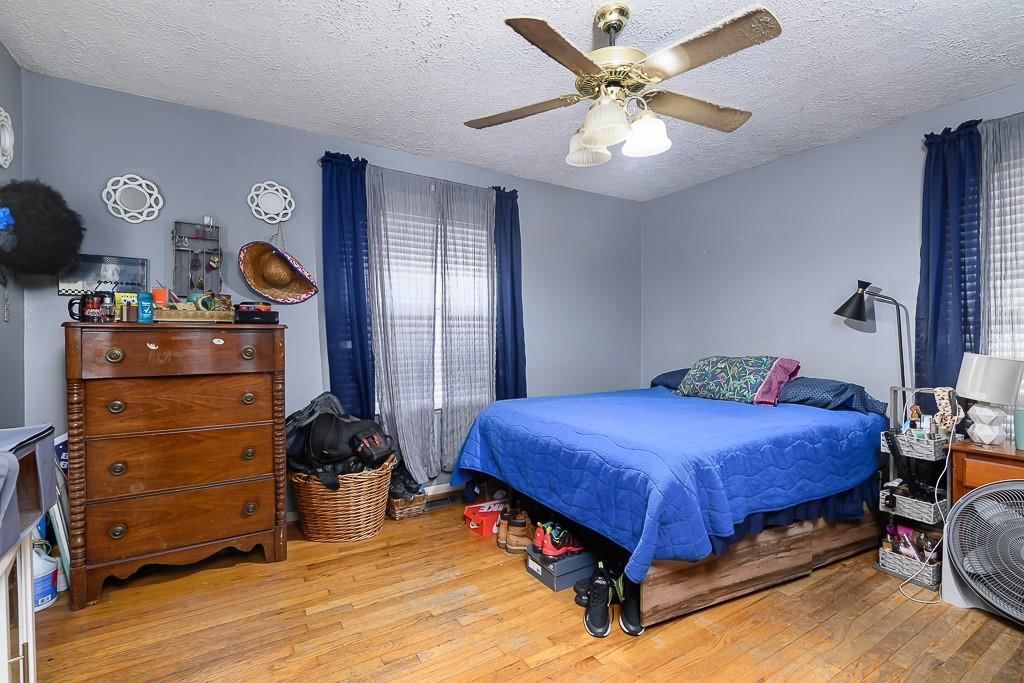 1103 W 19th Terrace — photo 11