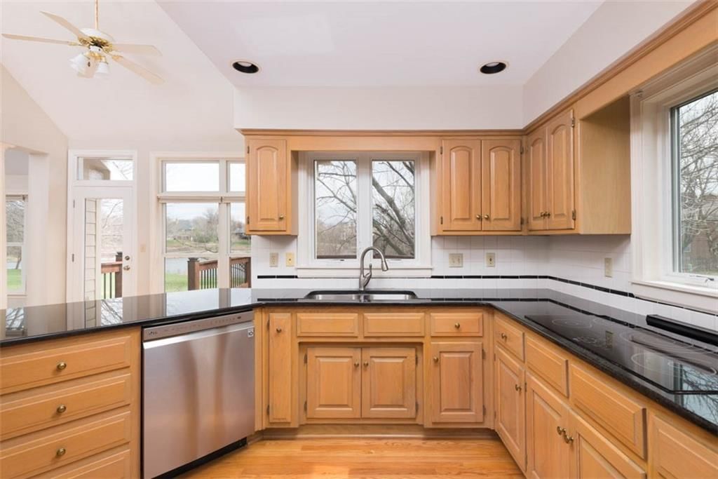 4500 Turnberry Drive — photo 15