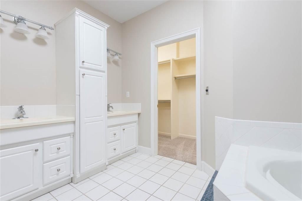 4500 Turnberry Drive — photo 23