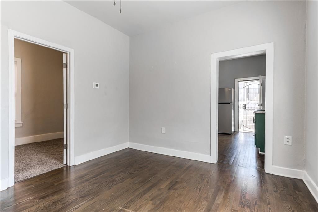 275 S 8th Street — photo 7