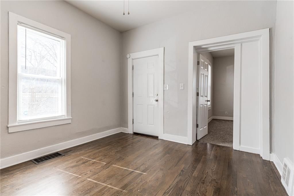 275 S 8th Street — photo 8