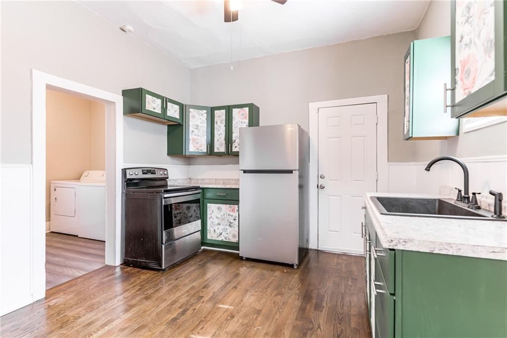 275 S 8th Street — photo 12
