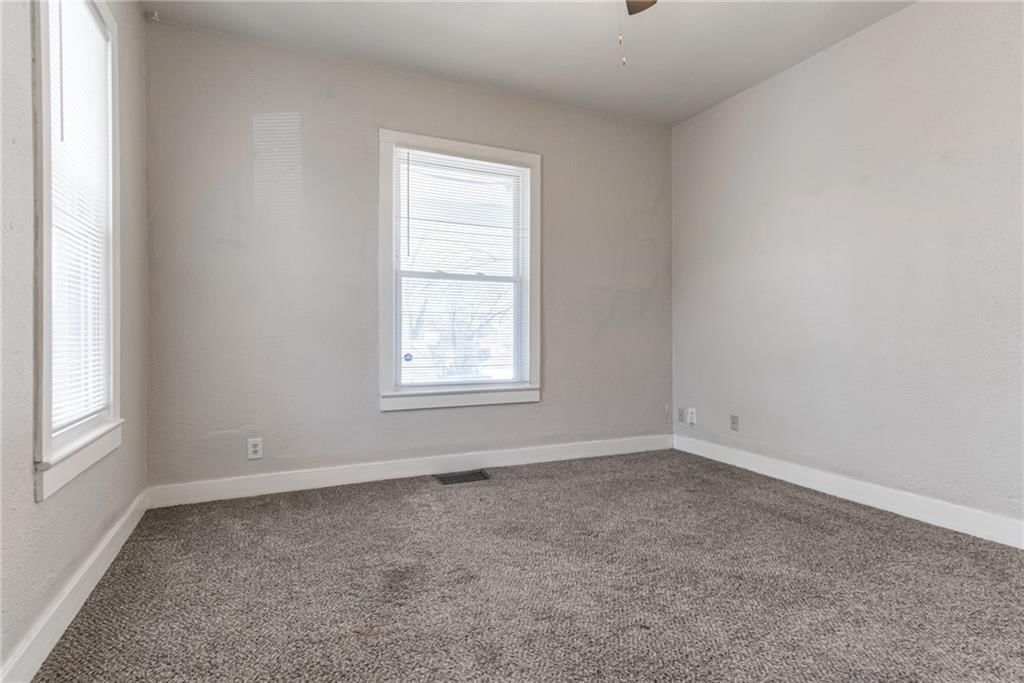 275 S 8th Street — photo 16