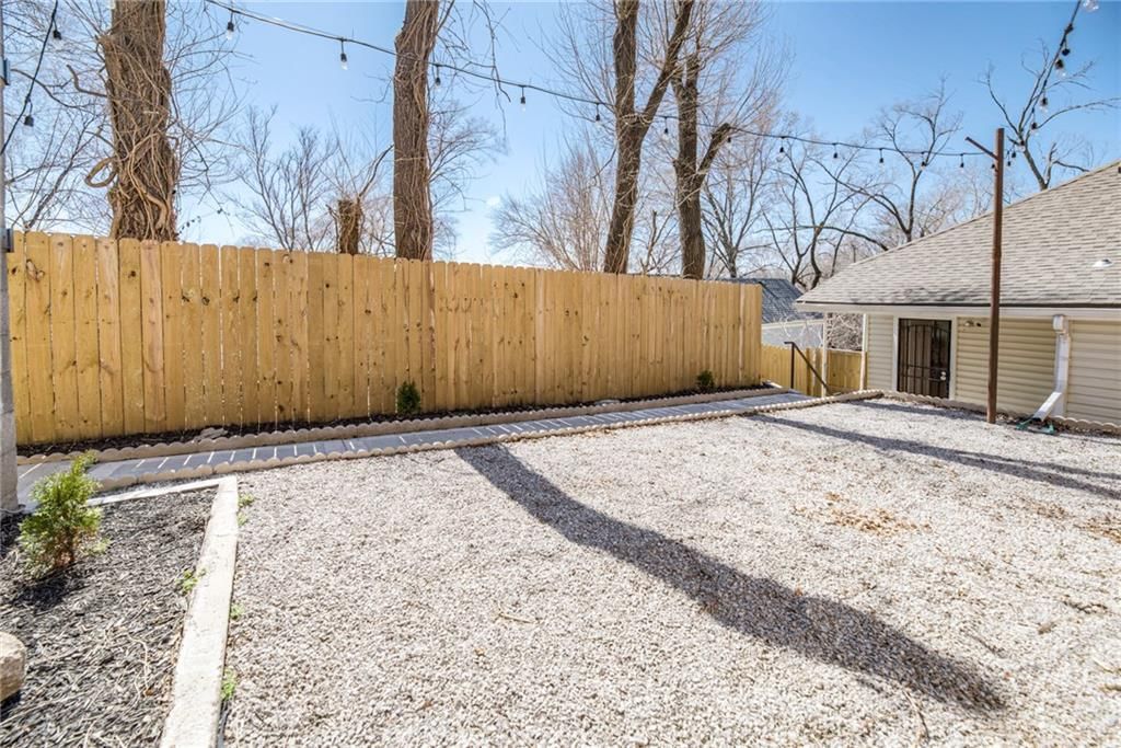 275 S 8th Street — photo 24