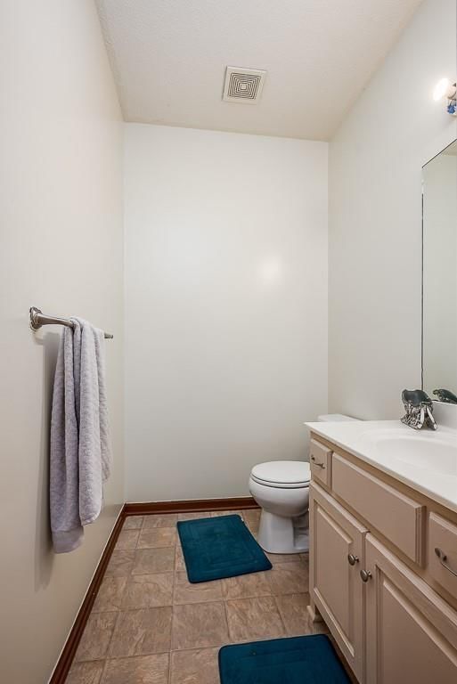 1210 Barnett Avenue — photo 3