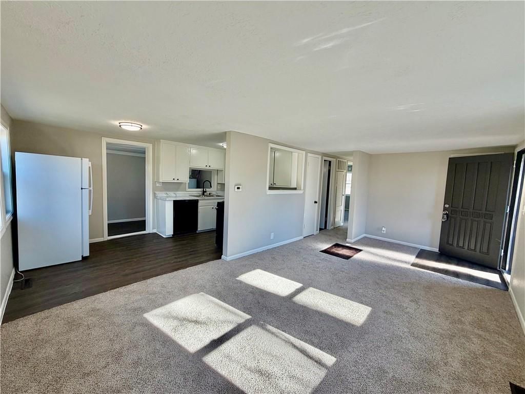 16014 Valentine Avenue — photo 5