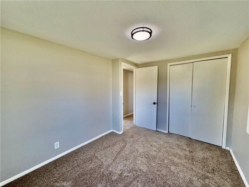 16014 Valentine Avenue — photo 9