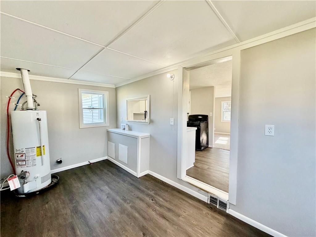 16014 Valentine Avenue — photo 18