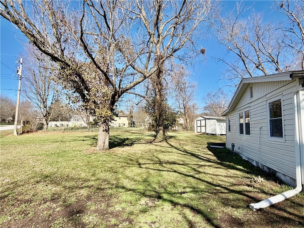 16014 Valentine Avenue — photo 19