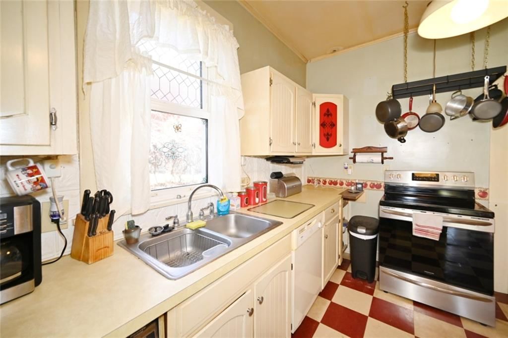 308 R Street — photo 12