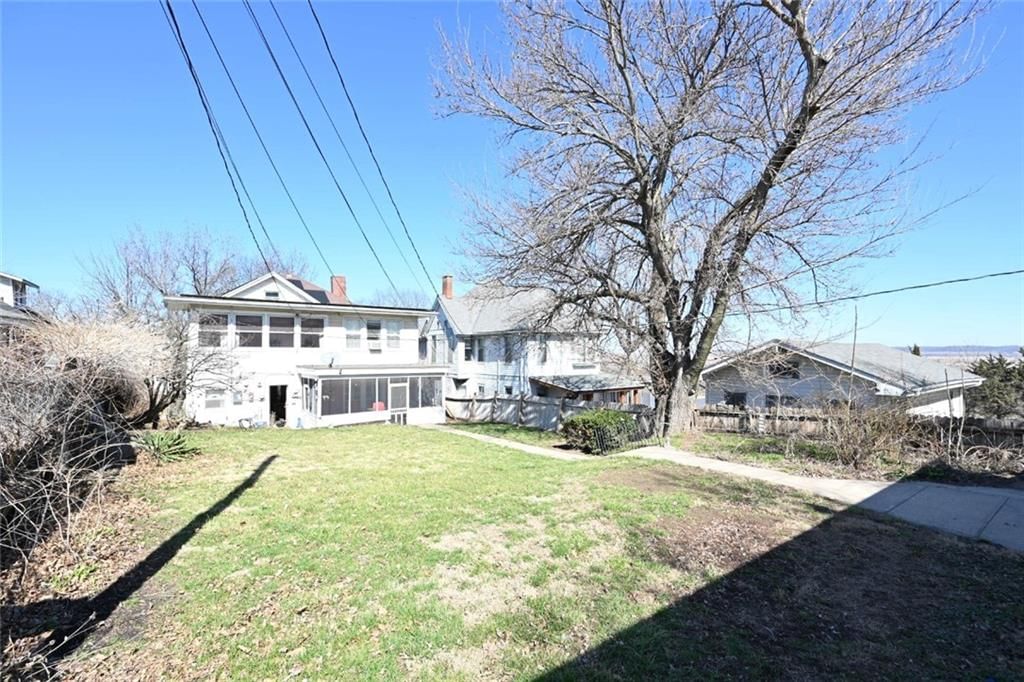 308 R Street — photo 29