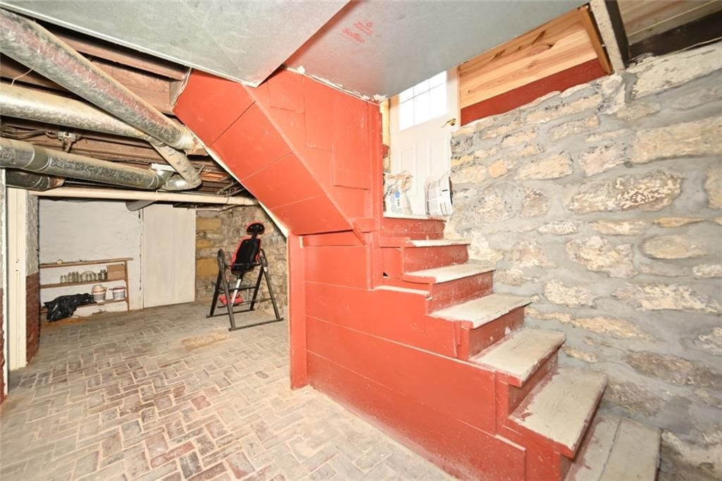 308 R Street — photo 39