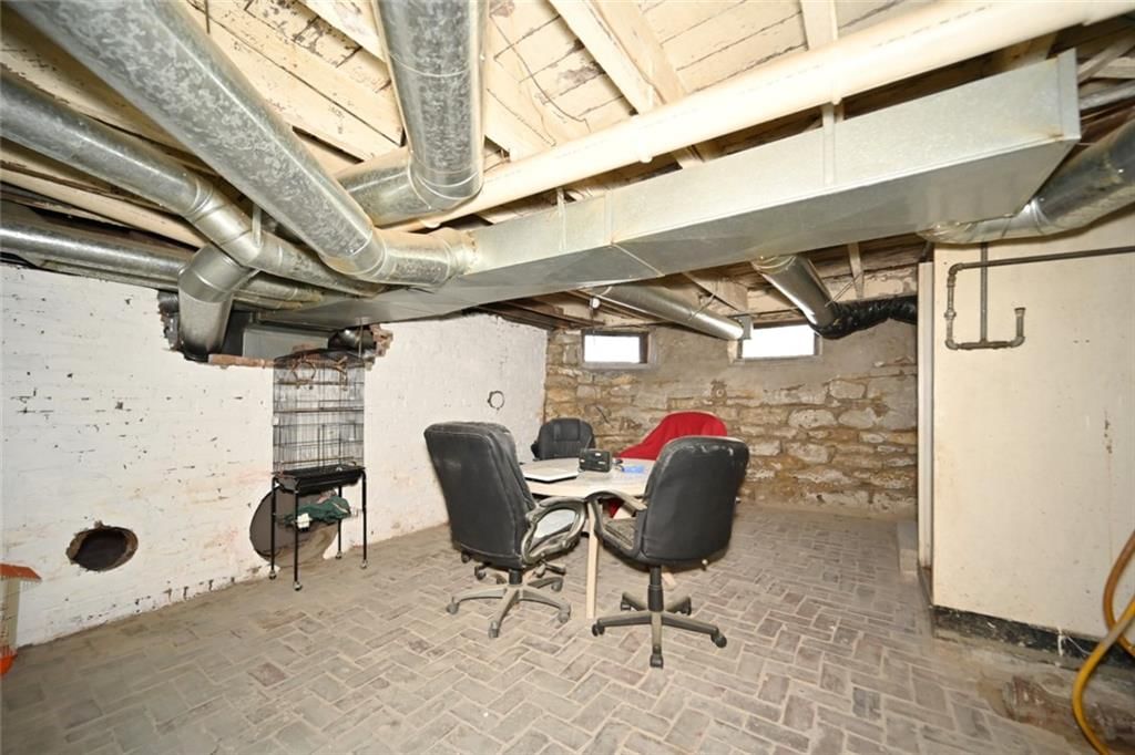308 R Street — photo 43
