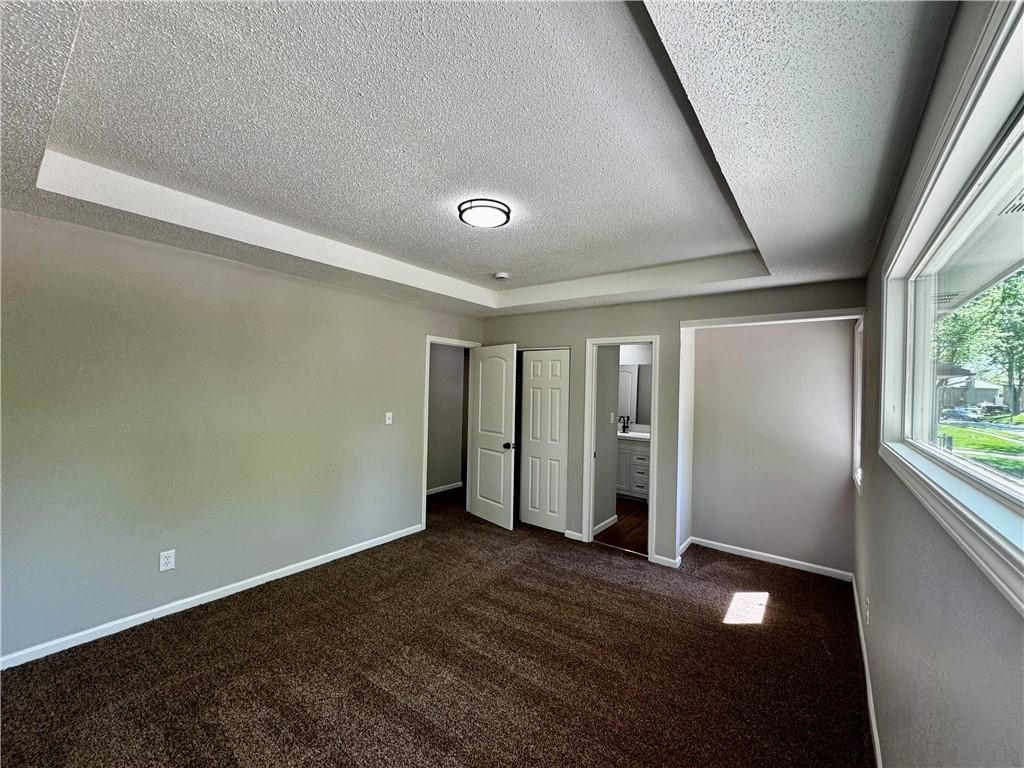 1621 N Belvidere Avenue — photo 13