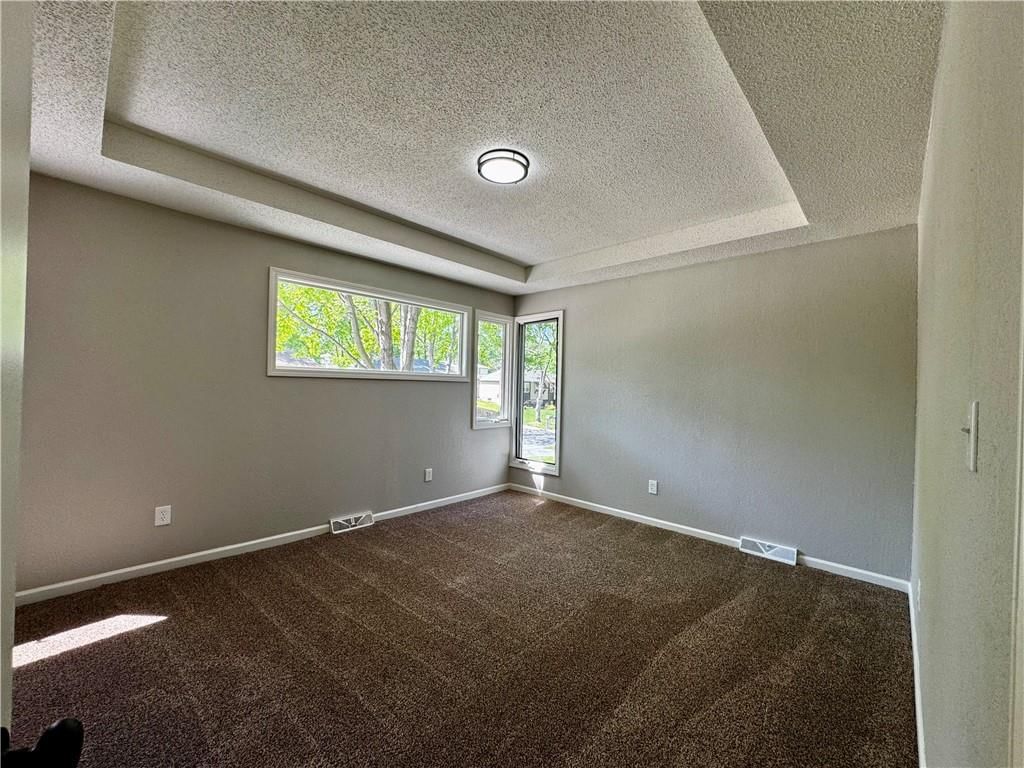 1621 N Belvidere Avenue — photo 14