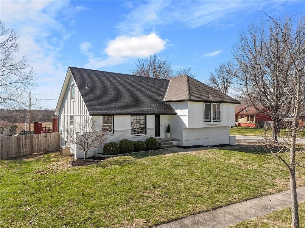 9718 Appleton Avenue — photo 3
