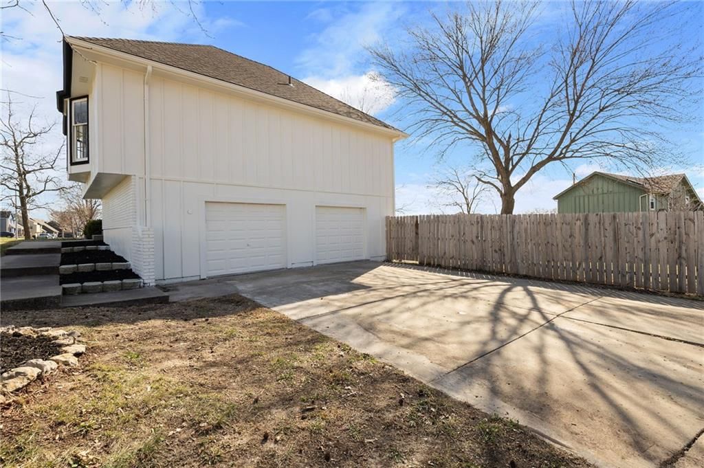 9718 Appleton Avenue — photo 8