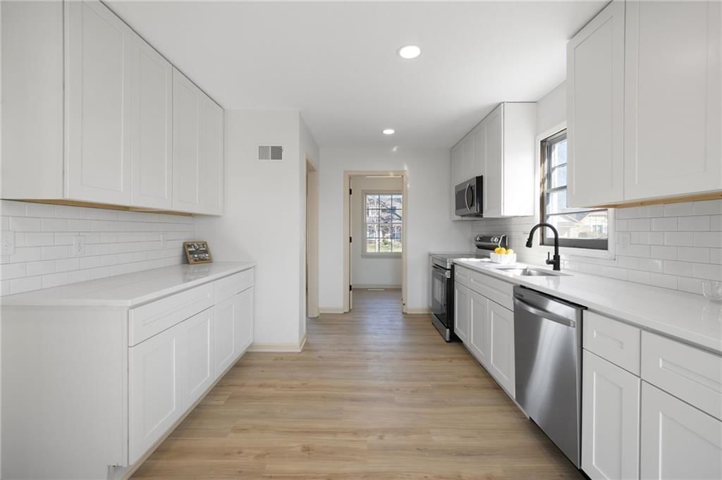 9718 Appleton Avenue — photo 15