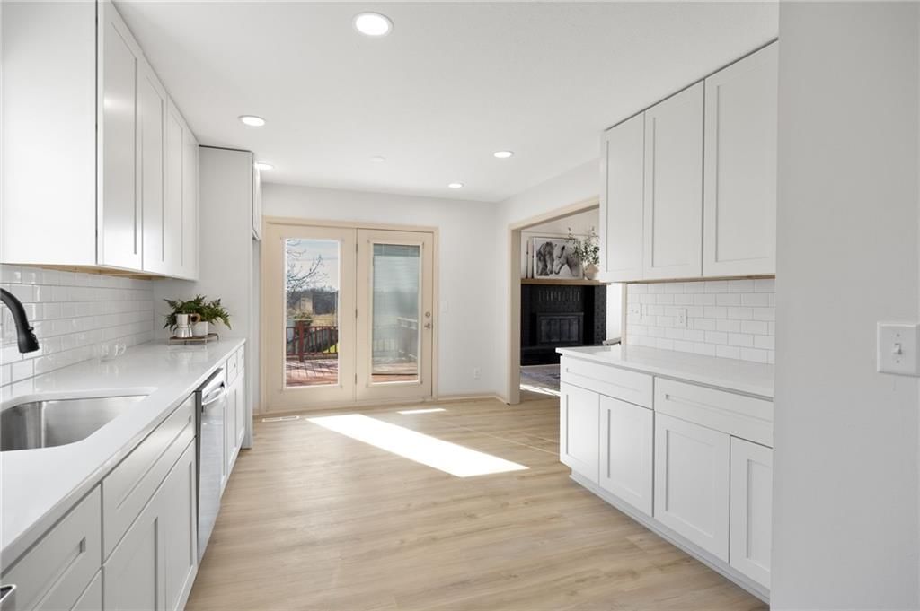 9718 Appleton Avenue — photo 18