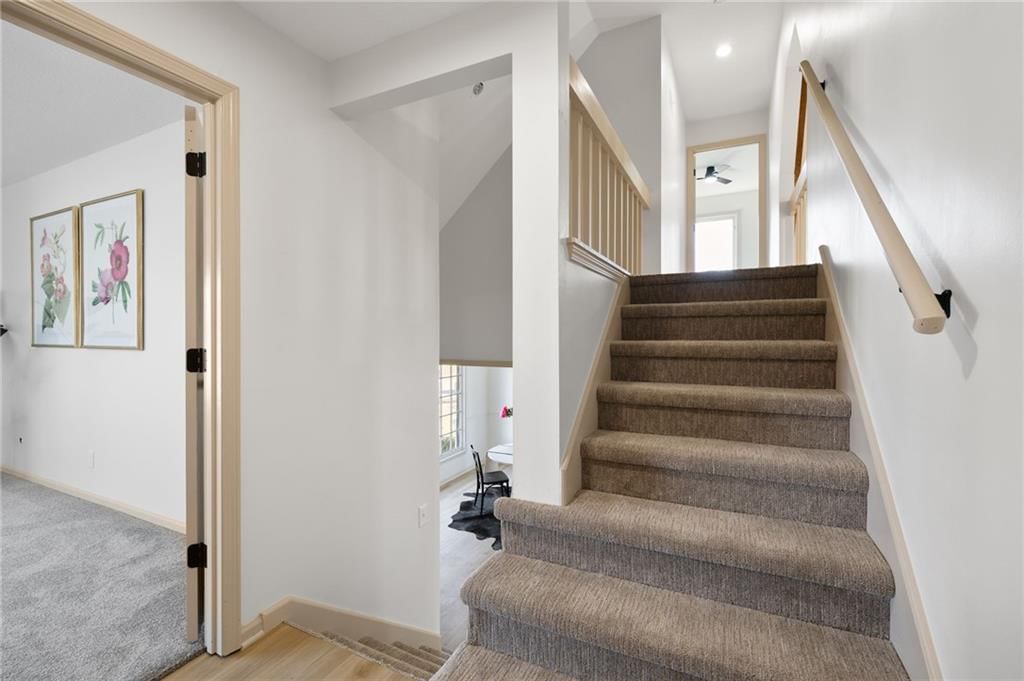 9718 Appleton Avenue — photo 32