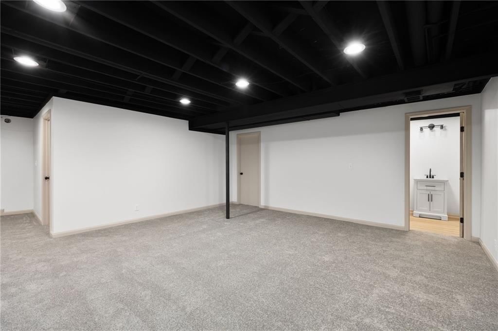 9718 Appleton Avenue — photo 40