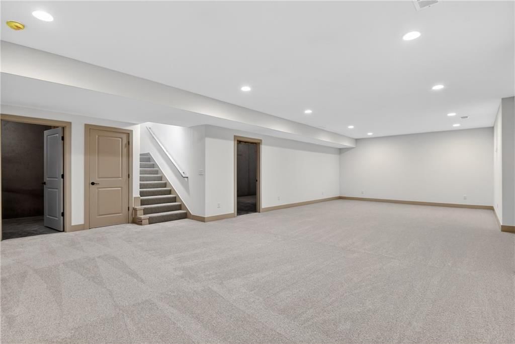 2605 NE Crestview Street — photo 36
