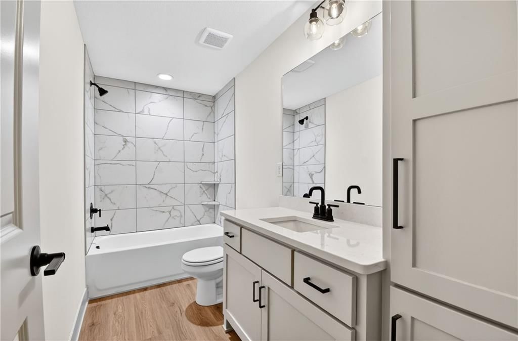 2605 NE Crestview Street — photo 39