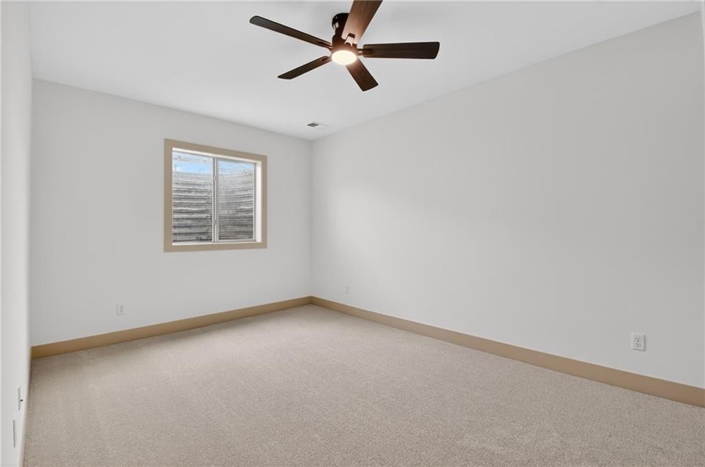 2605 NE Crestview Street — photo 40