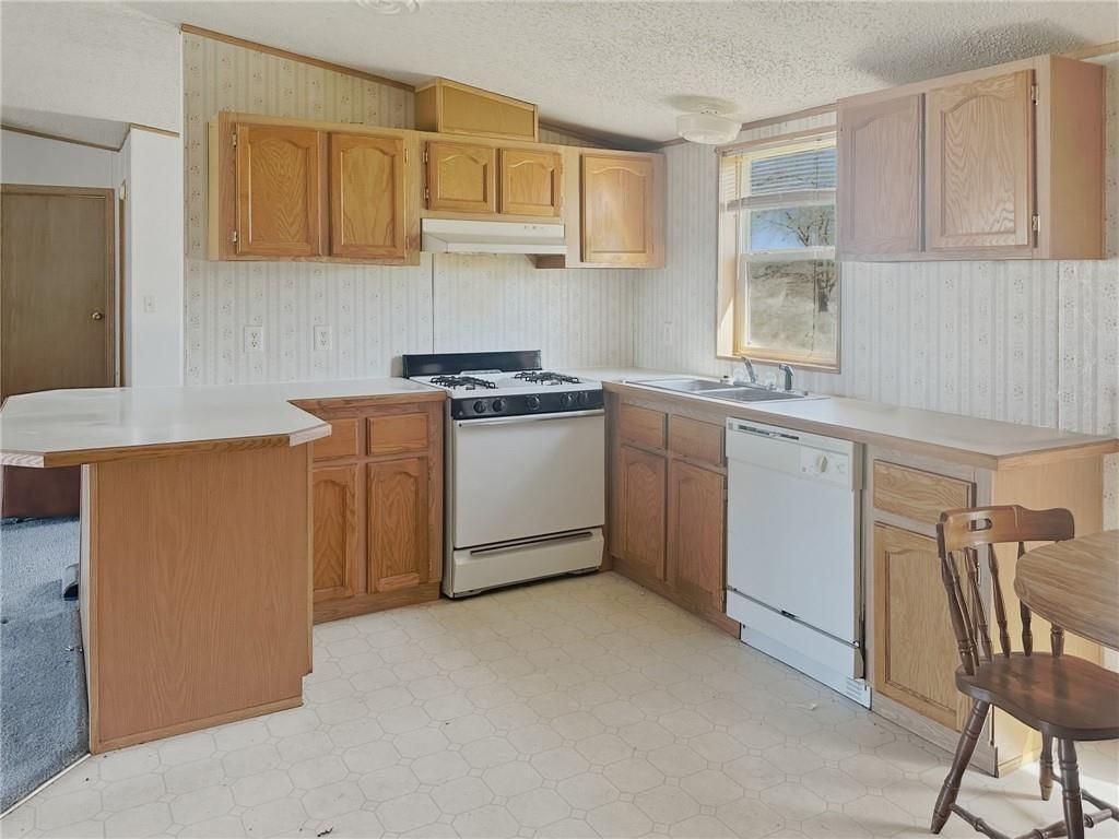 205 N Macon Street — photo 4