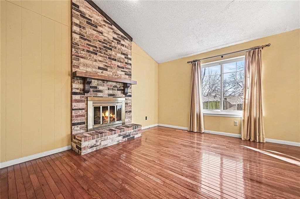 10907 W 96th Terrace — photo 7