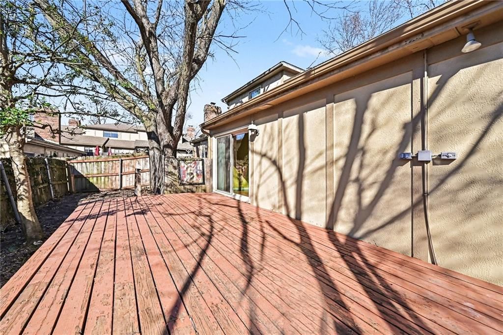 10907 W 96th Terrace — photo 11