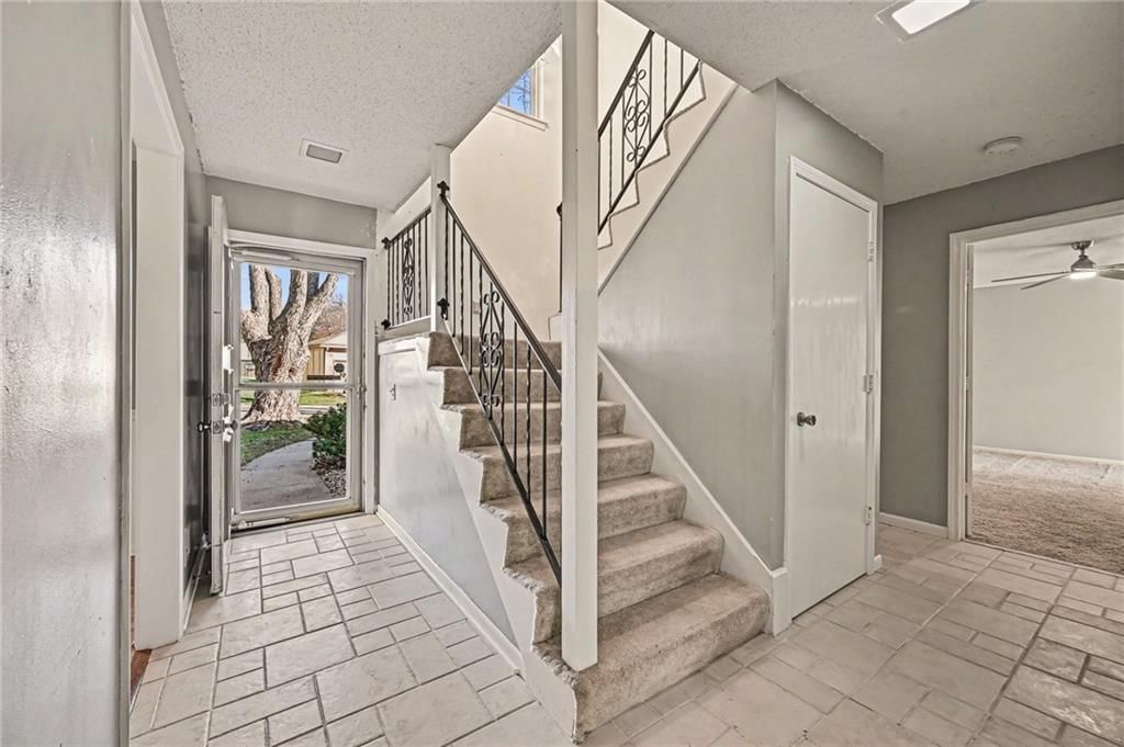 10907 W 96th Terrace — photo 15