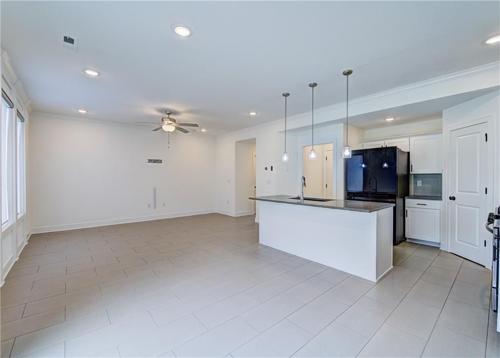 7364 Aaron Street — photo 8