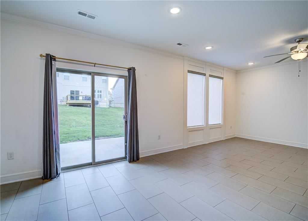 7364 Aaron Street — photo 9