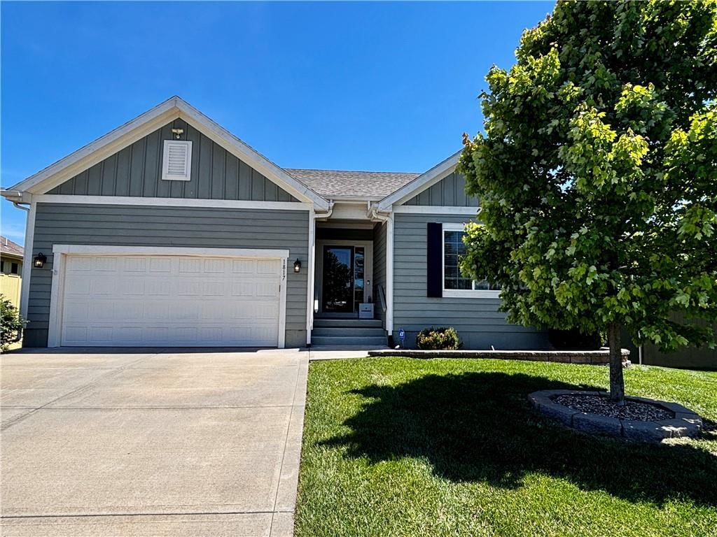 1817 Prairie Grass Drive — photo 2