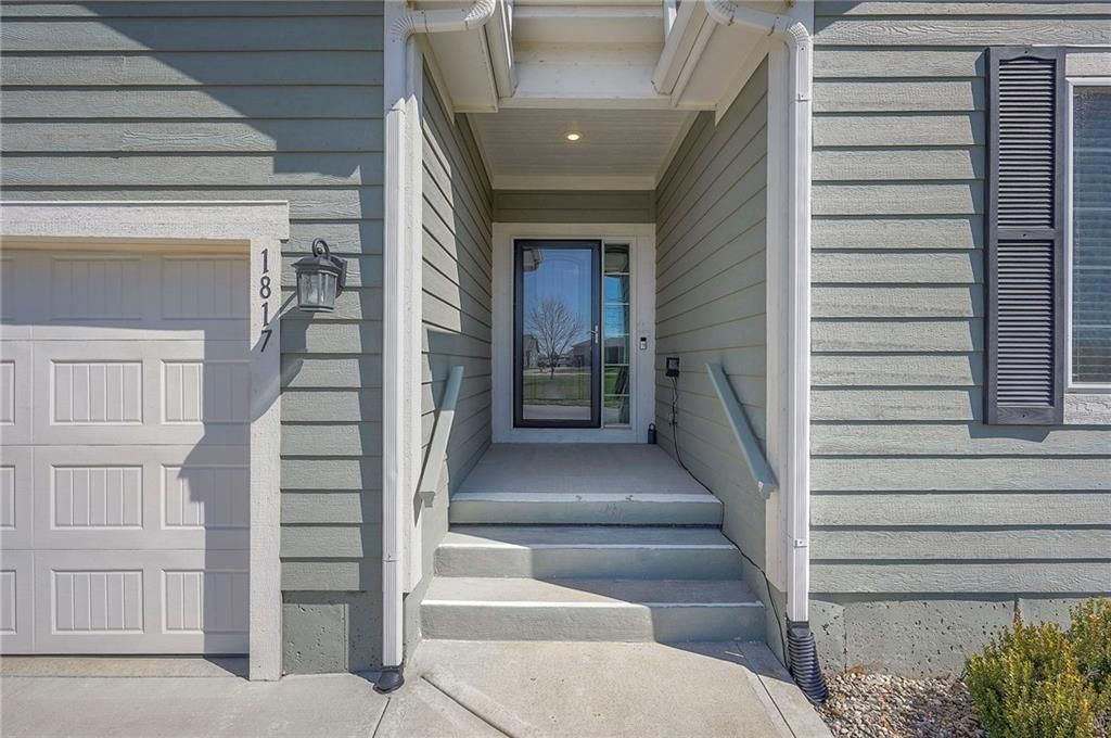 1817 Prairie Grass Drive — photo 3