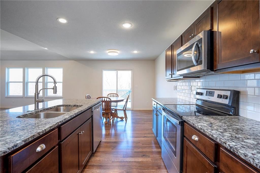 1817 Prairie Grass Drive — photo 20