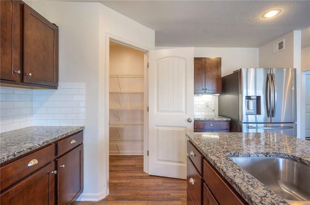 1817 Prairie Grass Drive — photo 24