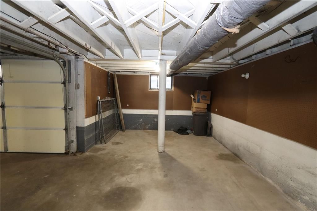 Photo 18 of 20 - 2402 S Kentucky Avenue, Joplin, MO 64804