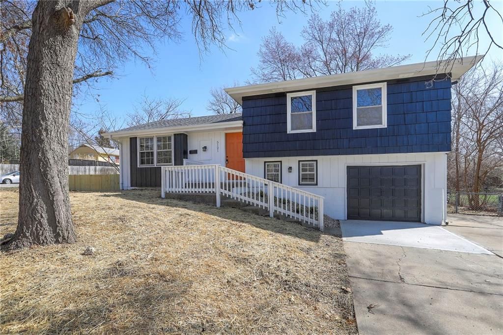 5121 S Cottage Avenue — photo 2