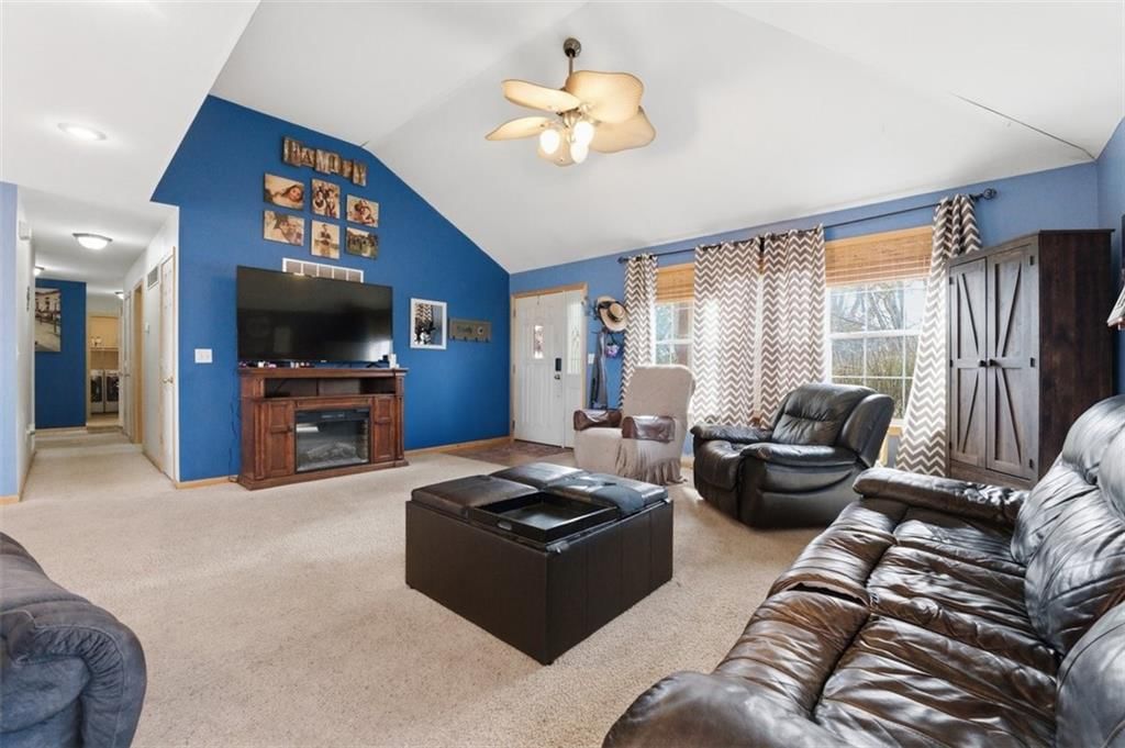 305 S Truman Road — photo 10