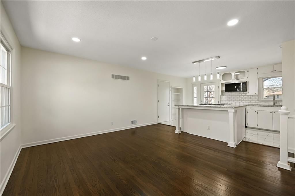 4907 Crescent Avenue — photo 10