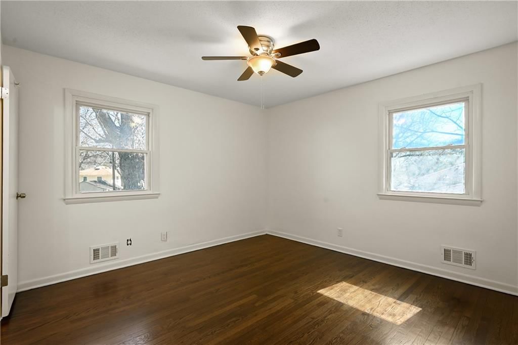 4907 Crescent Avenue — photo 13