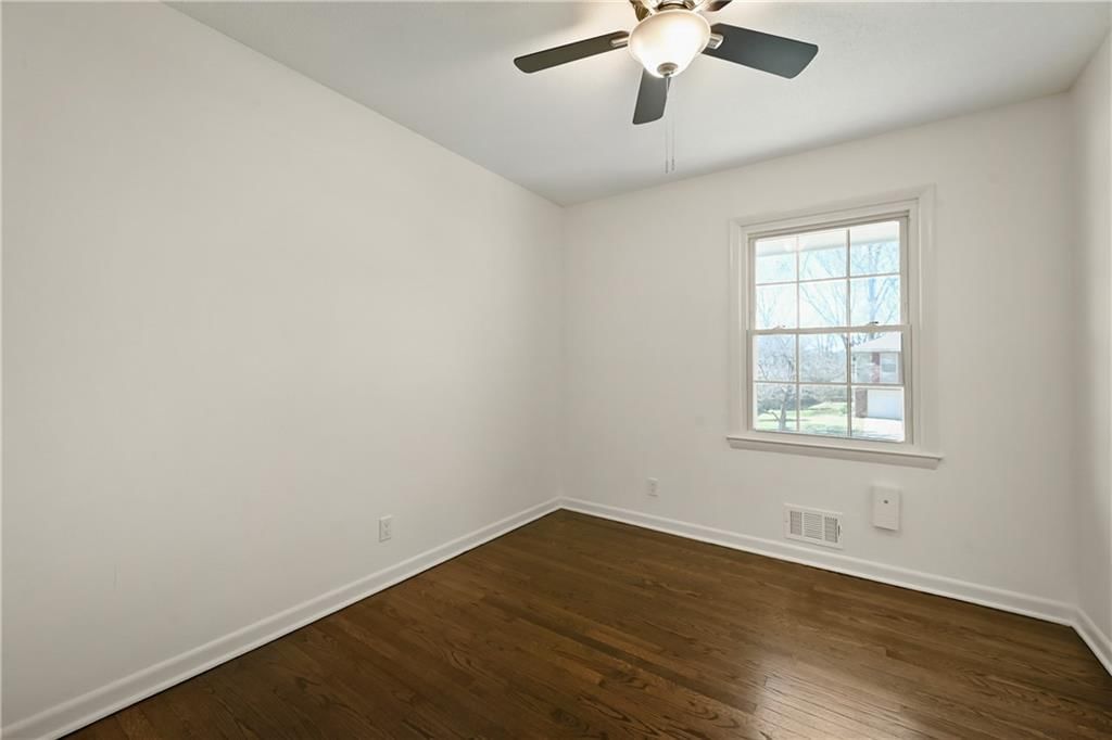 4907 Crescent Avenue — photo 19